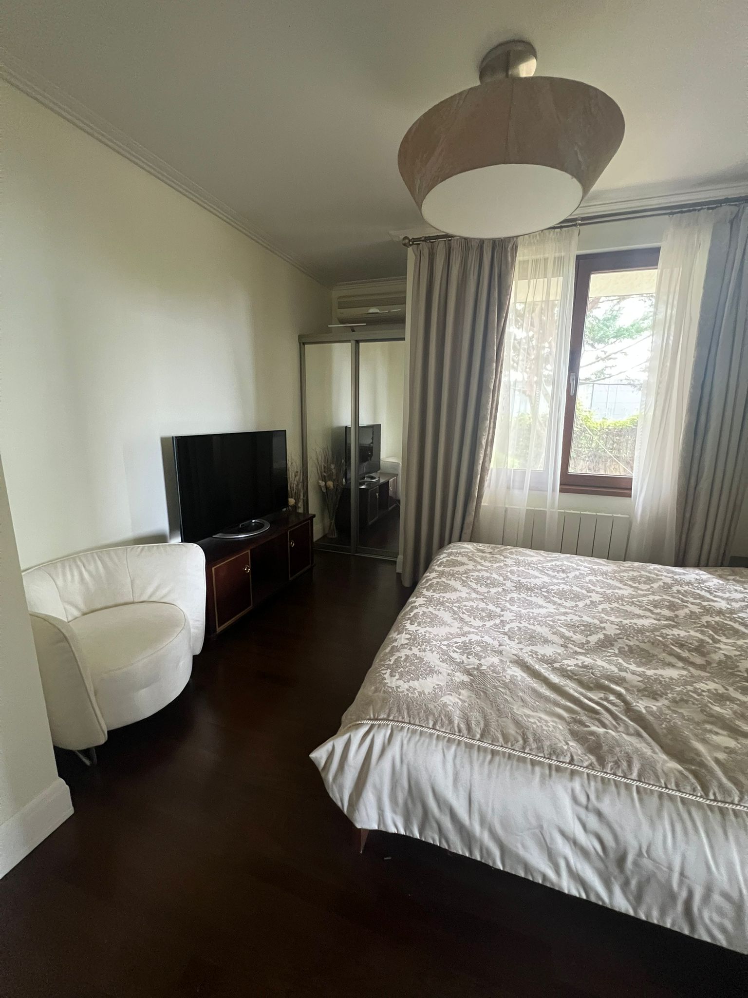 Трехкомнатная квартира в комплексе Royal Bay 1