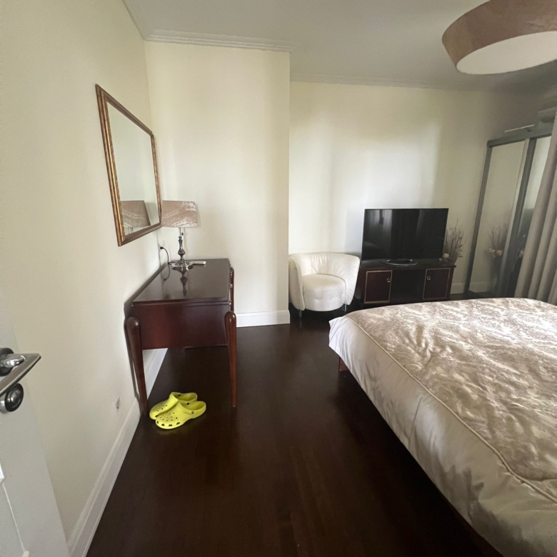 Трехкомнатная квартира в комплексе Royal Bay 1