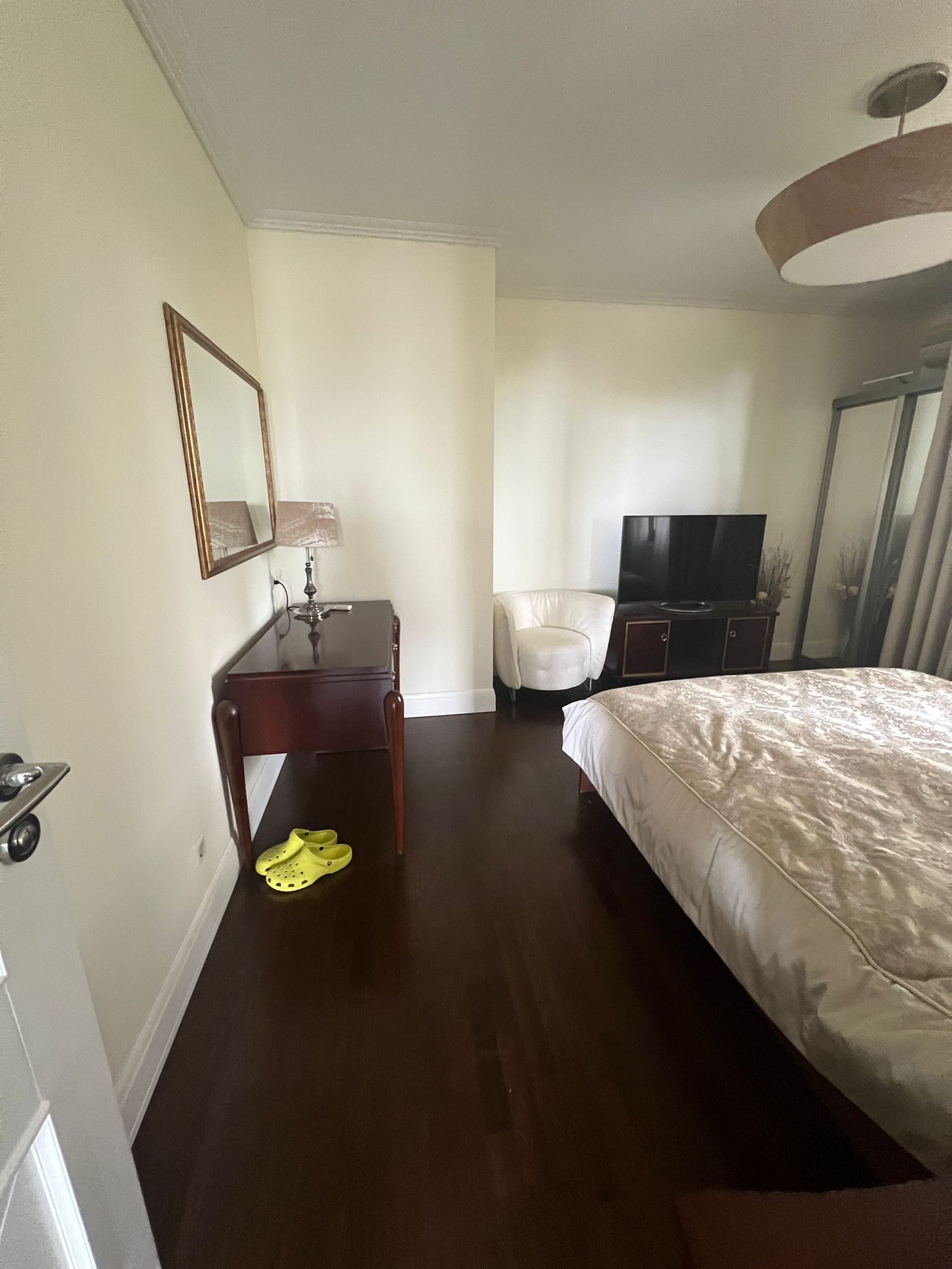 Трехкомнатная квартира в комплексе Royal Bay 1