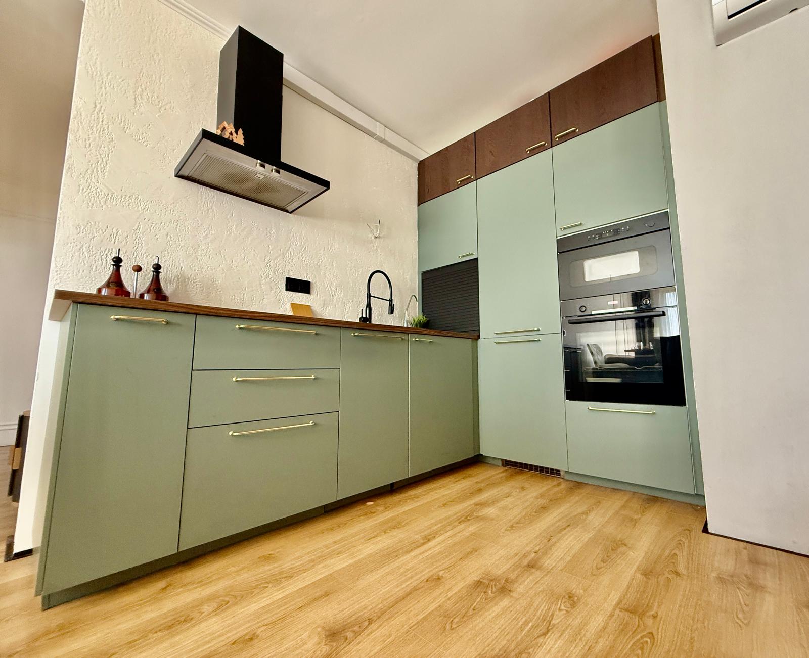 Четырехкомнатная квартира в к-с Bay View Family 1