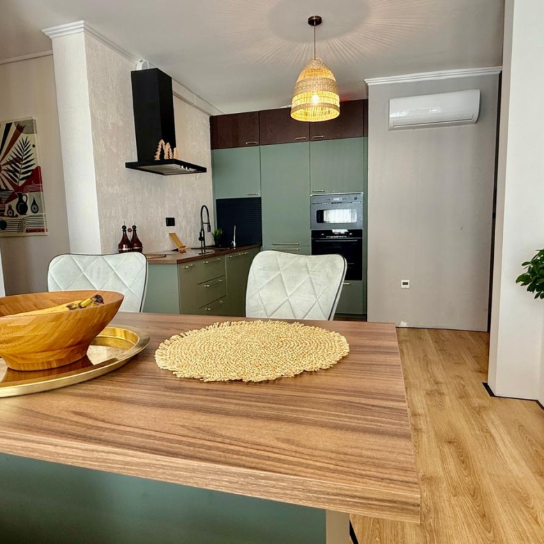 Четырехкомнатная квартира в к-с Bay View Family 1