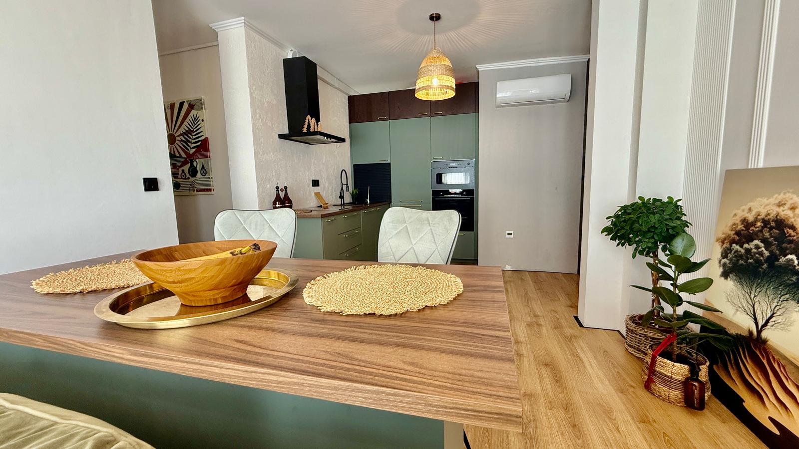 Четырехкомнатная квартира в к-с Bay View Family 1