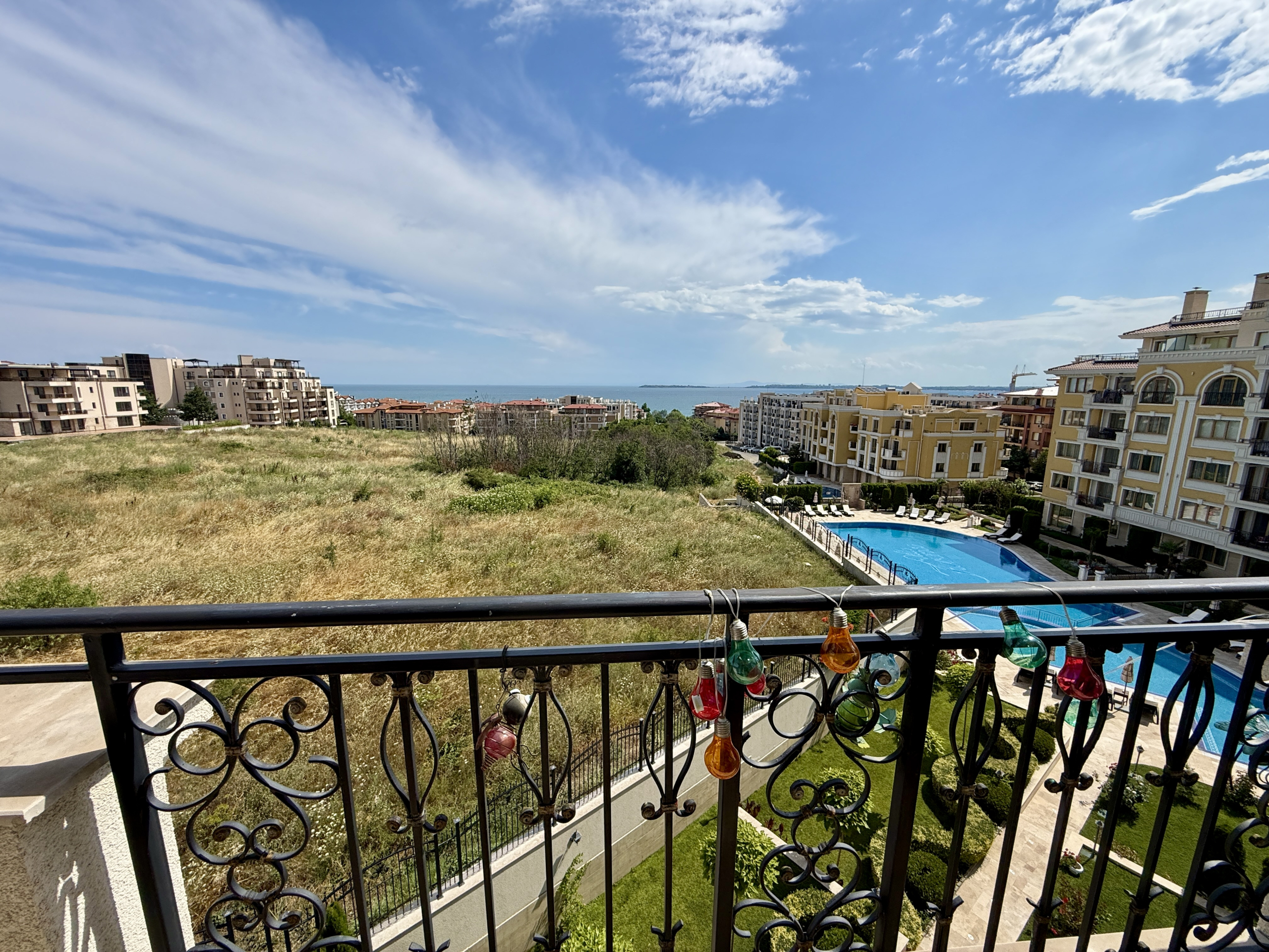 Двухкомнатная квартира в к-с «Villa Florence»