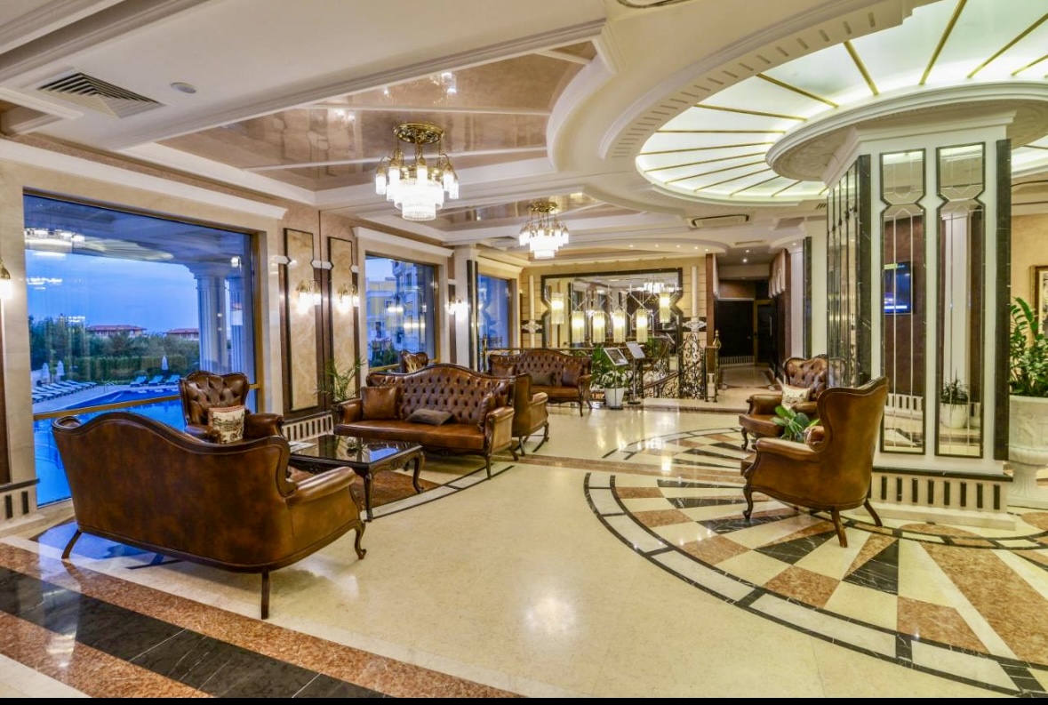 Трехкомнатная квартира в к-с Villa Florence
