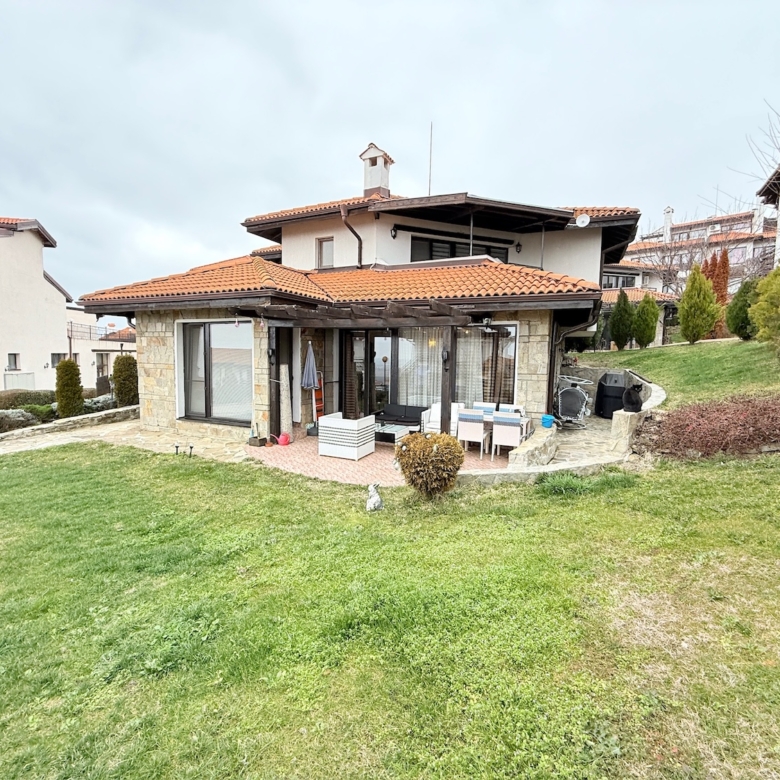 Трехкомнатная квартира в Bay View Villas