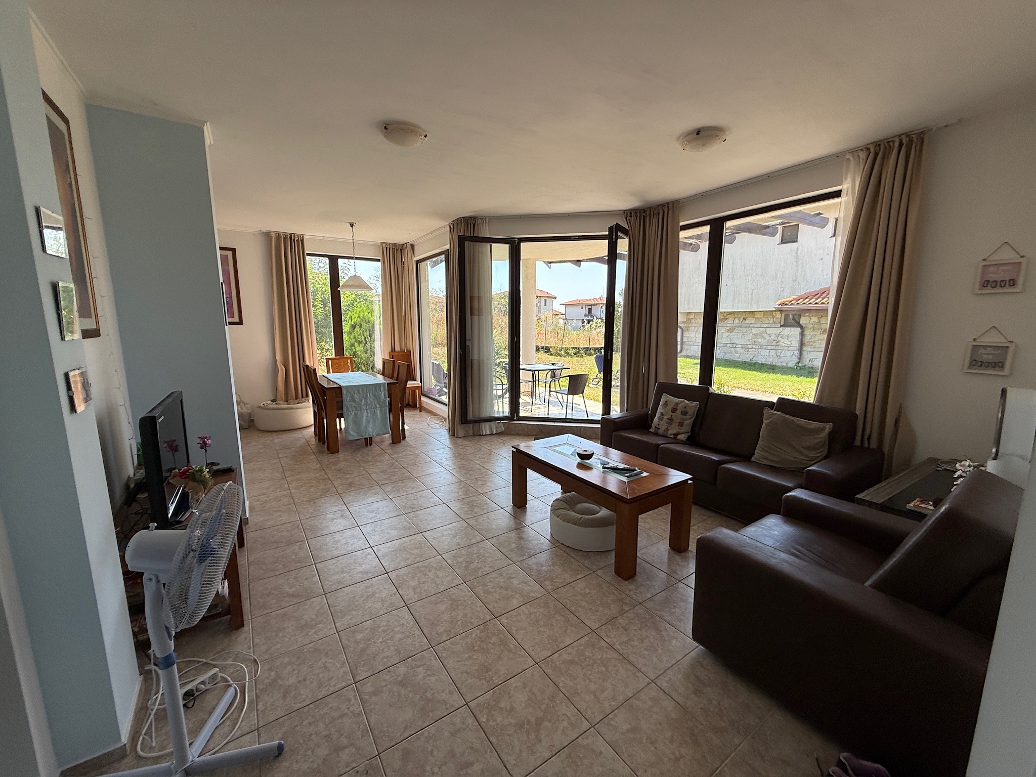 Двухэтажный дом в комплексе Bay View Villas