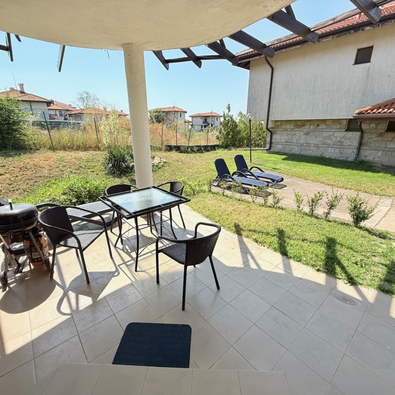 Двухэтажный дом в комплексе Bay View Villas