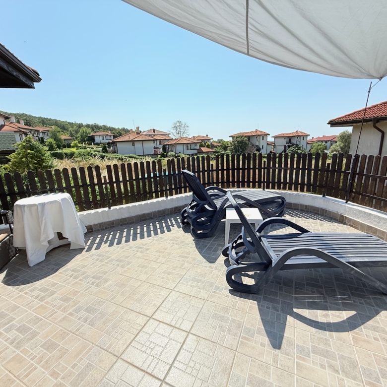 Двухэтажный дом в комплексе Bay View Villas