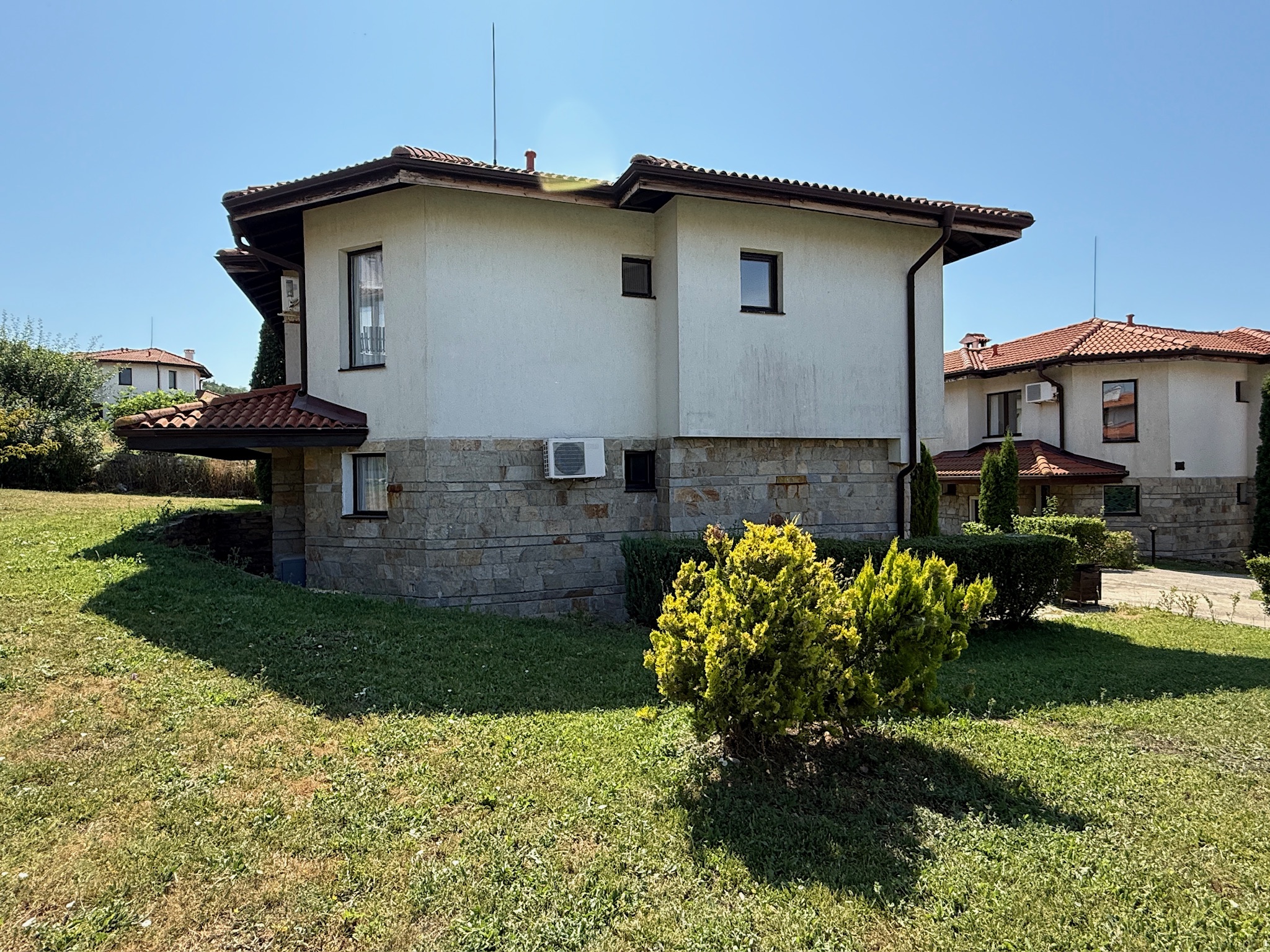 Двухэтажный дом в комплексе Bay View Villas