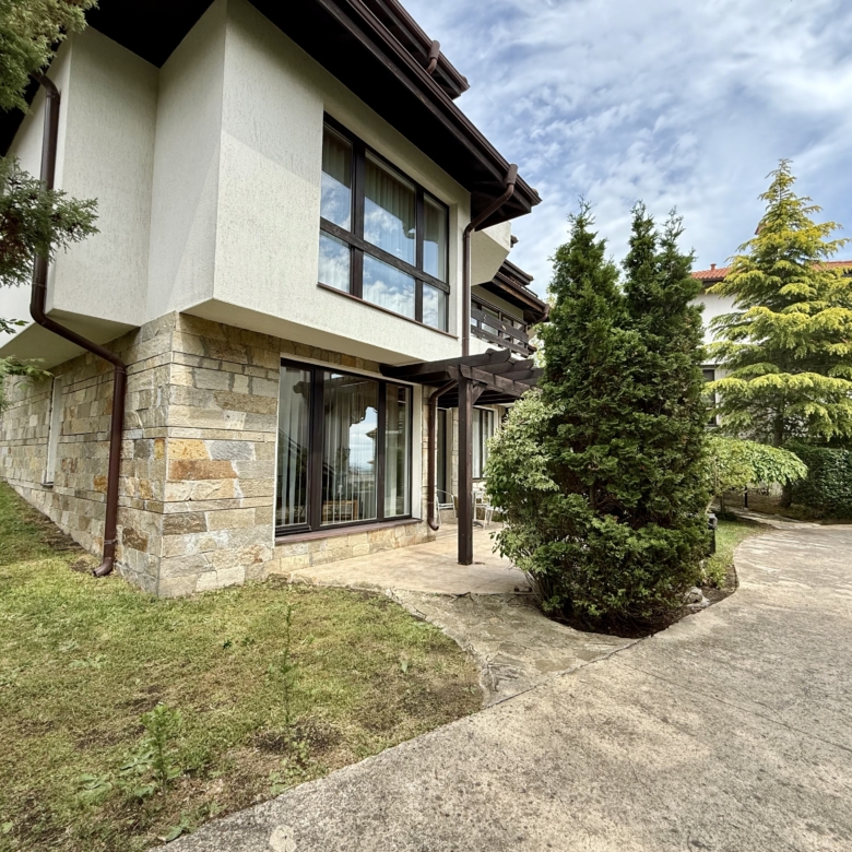 Мезонет в комплексе Bay View Villas