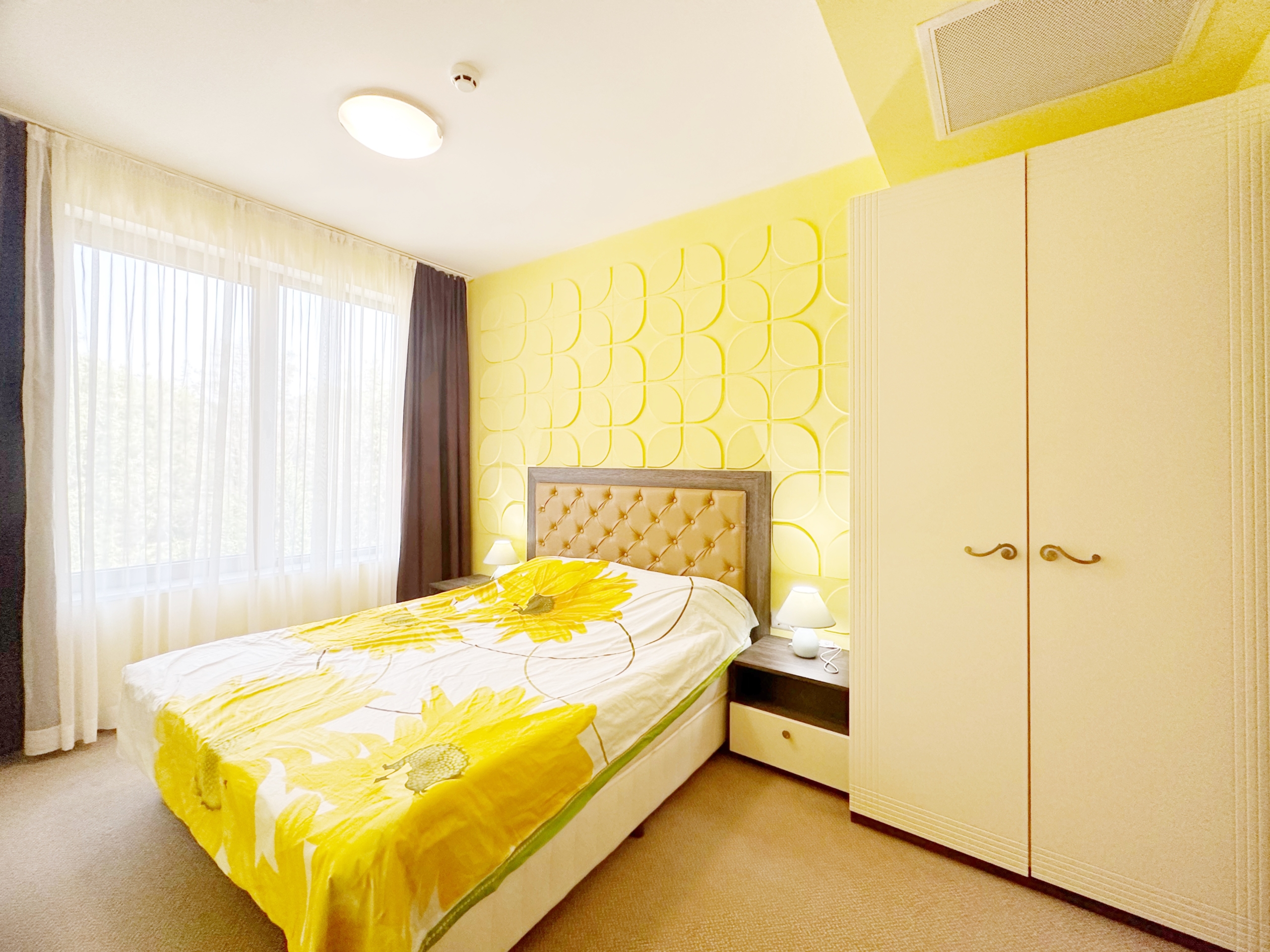 Трехкомнатная квартира в комплексе Piter House