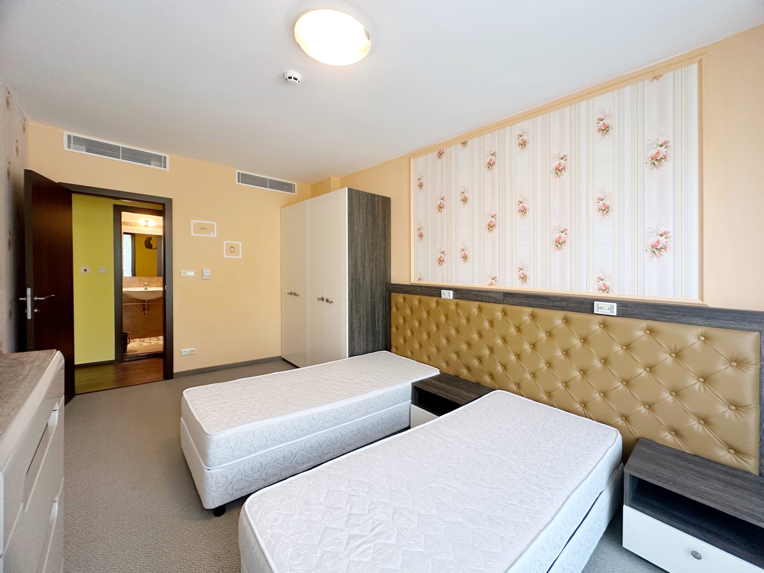 Трехкомнатная квартира в комплексе Piter House