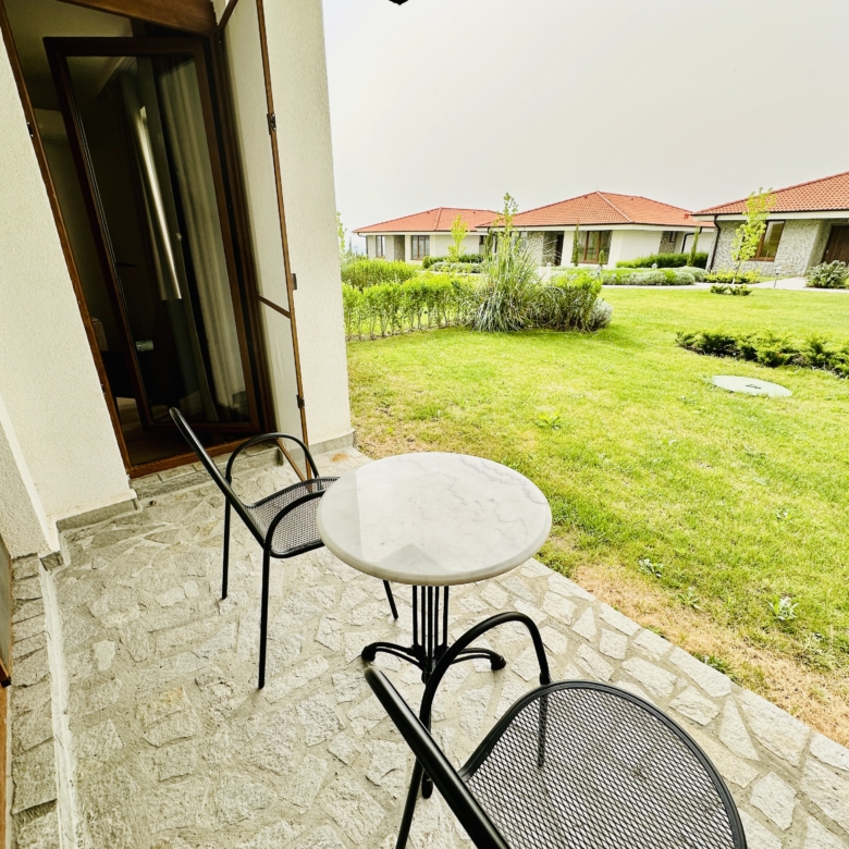 Двухкомнатная квартира в Vineyards Panorama Resort