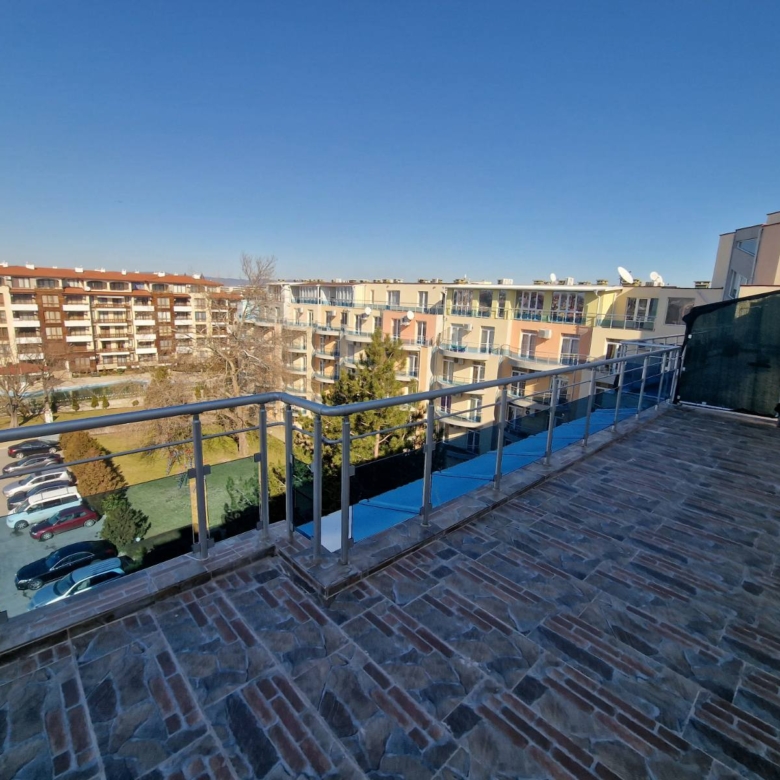 Трехкомнатная квартира в к-с Oasis PentHouse