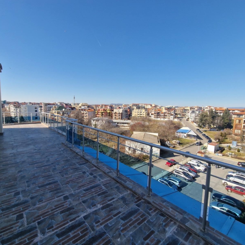 Трехкомнатная квартира в к-с Oasis PentHouse