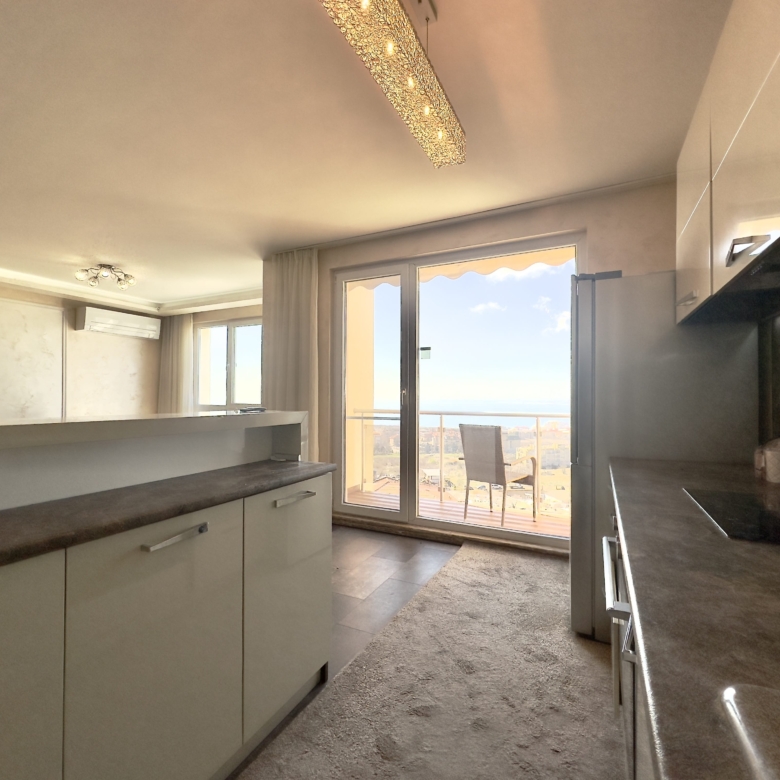 Трехкомнатная квартира в к-с ORHIDEYA PENTHOUSE
