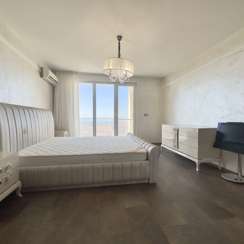 Трехкомнатная квартира в к-с ORHIDEYA PENTHOUSE