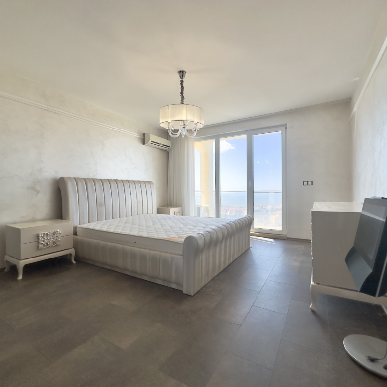 Трехкомнатная квартира в к-с ORHIDEYA PENTHOUSE