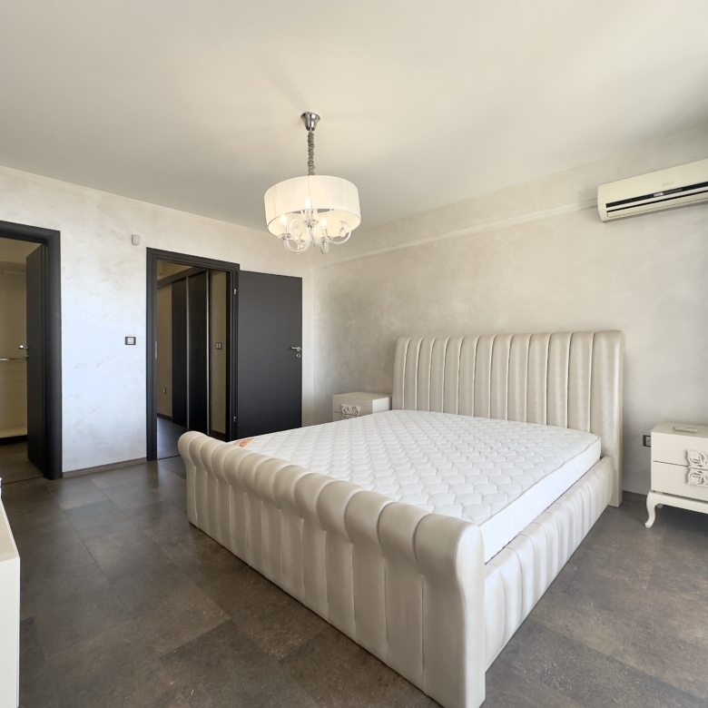 Трехкомнатная квартира в к-с ORHIDEYA PENTHOUSE