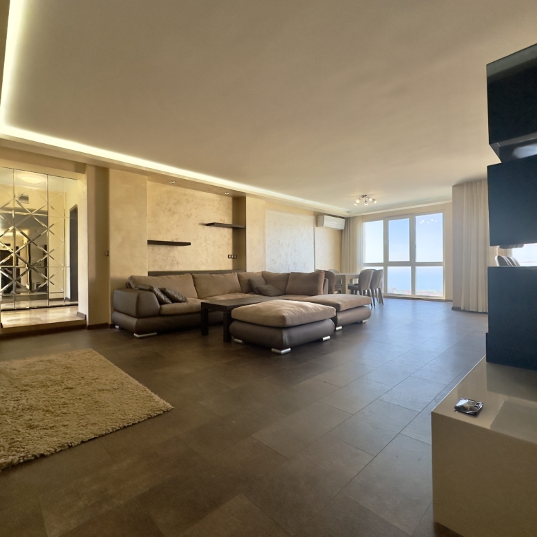 Трехкомнатная квартира в к-с ORHIDEYA PENTHOUSE