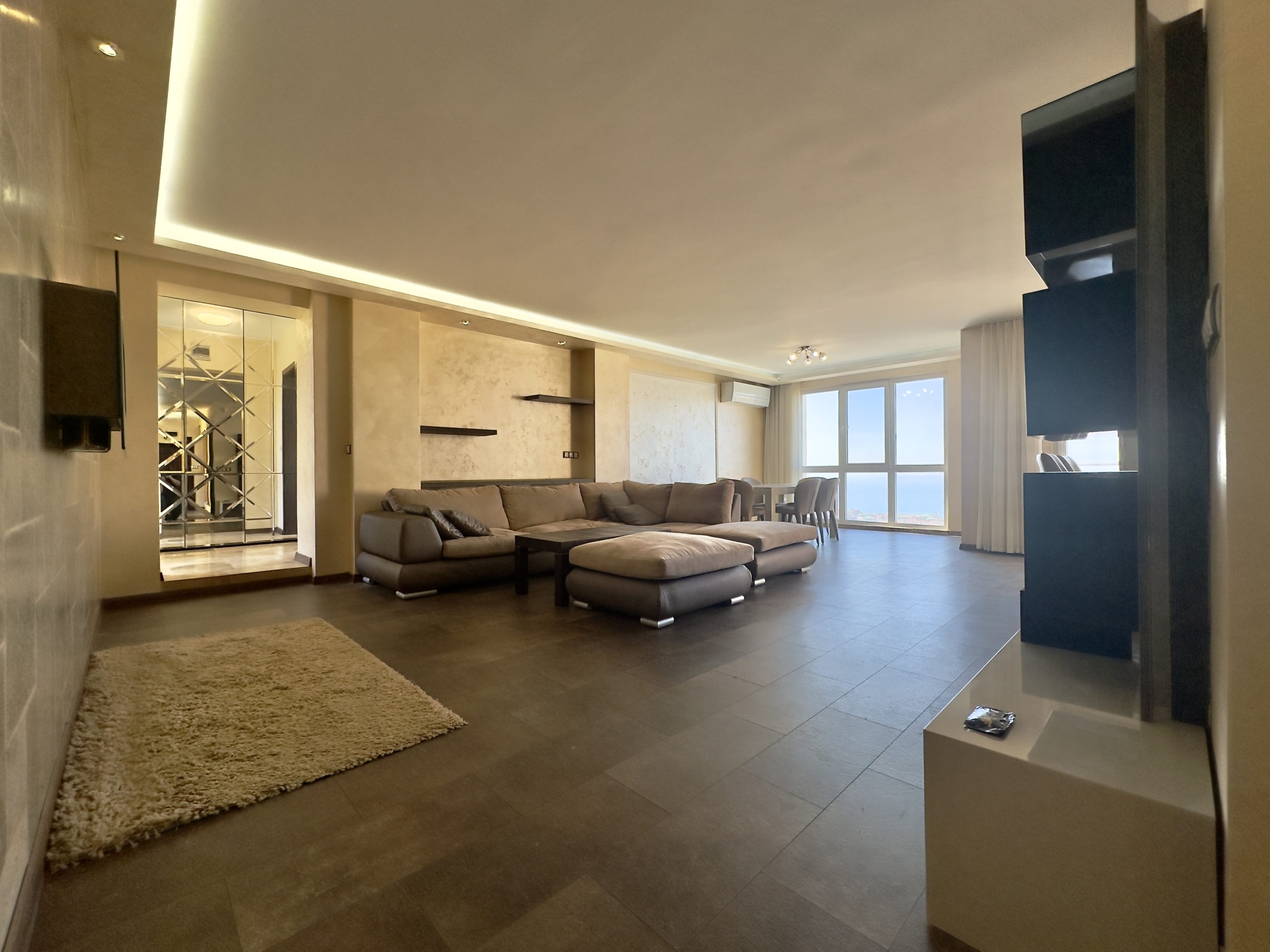 Трехкомнатная квартира в к-с ORHIDEYA PENTHOUSE