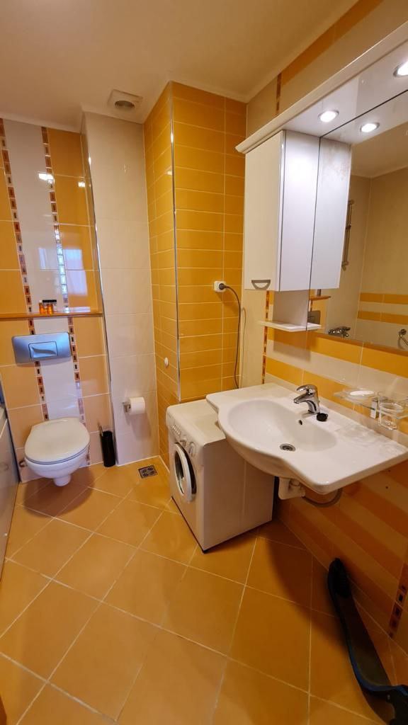 Трехкомнатная квартира в к-с Emerald Resort