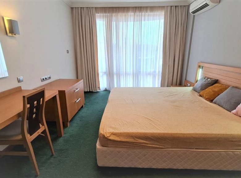 Трехкомнатная квартира в к-с Emerald Resort