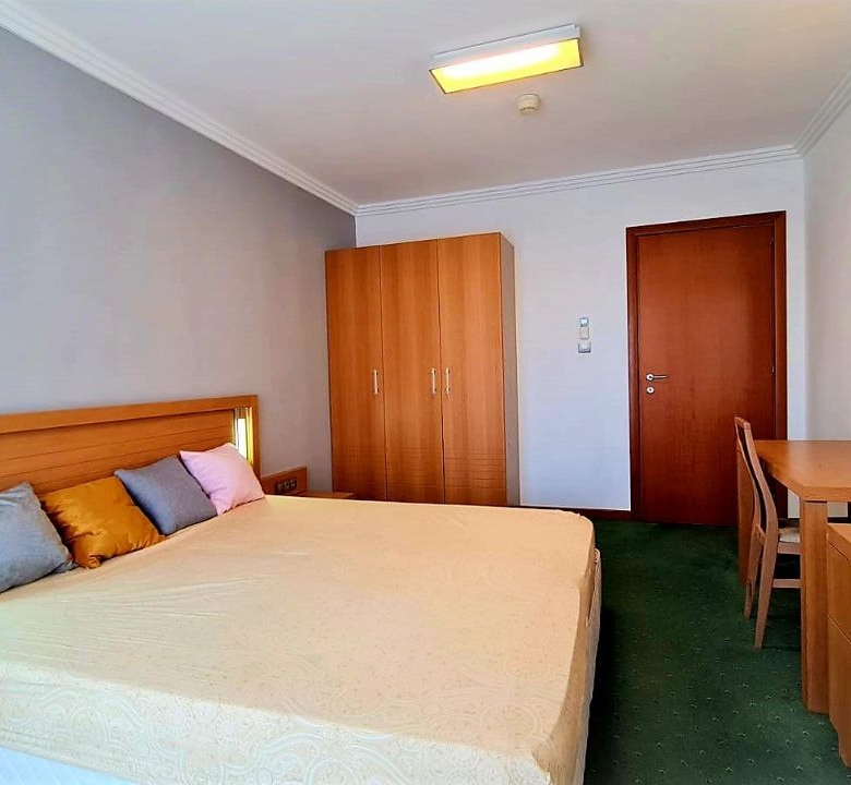 Трехкомнатная квартира в к-с Emerald Resort