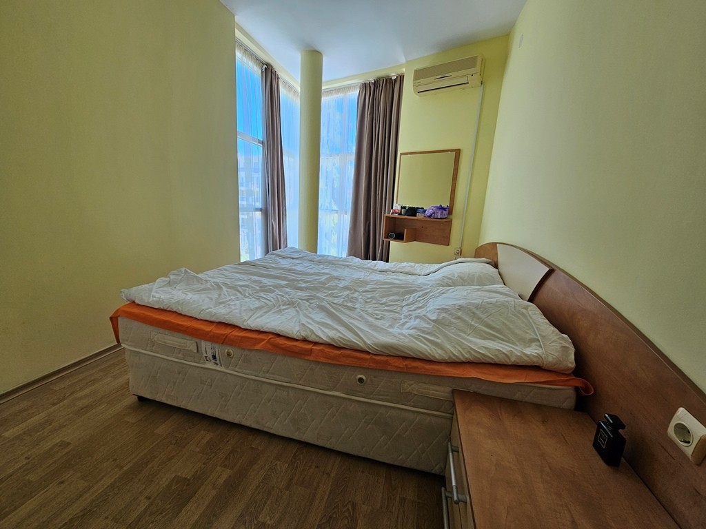 Трехкомнатная квартира в к-с Pirop City