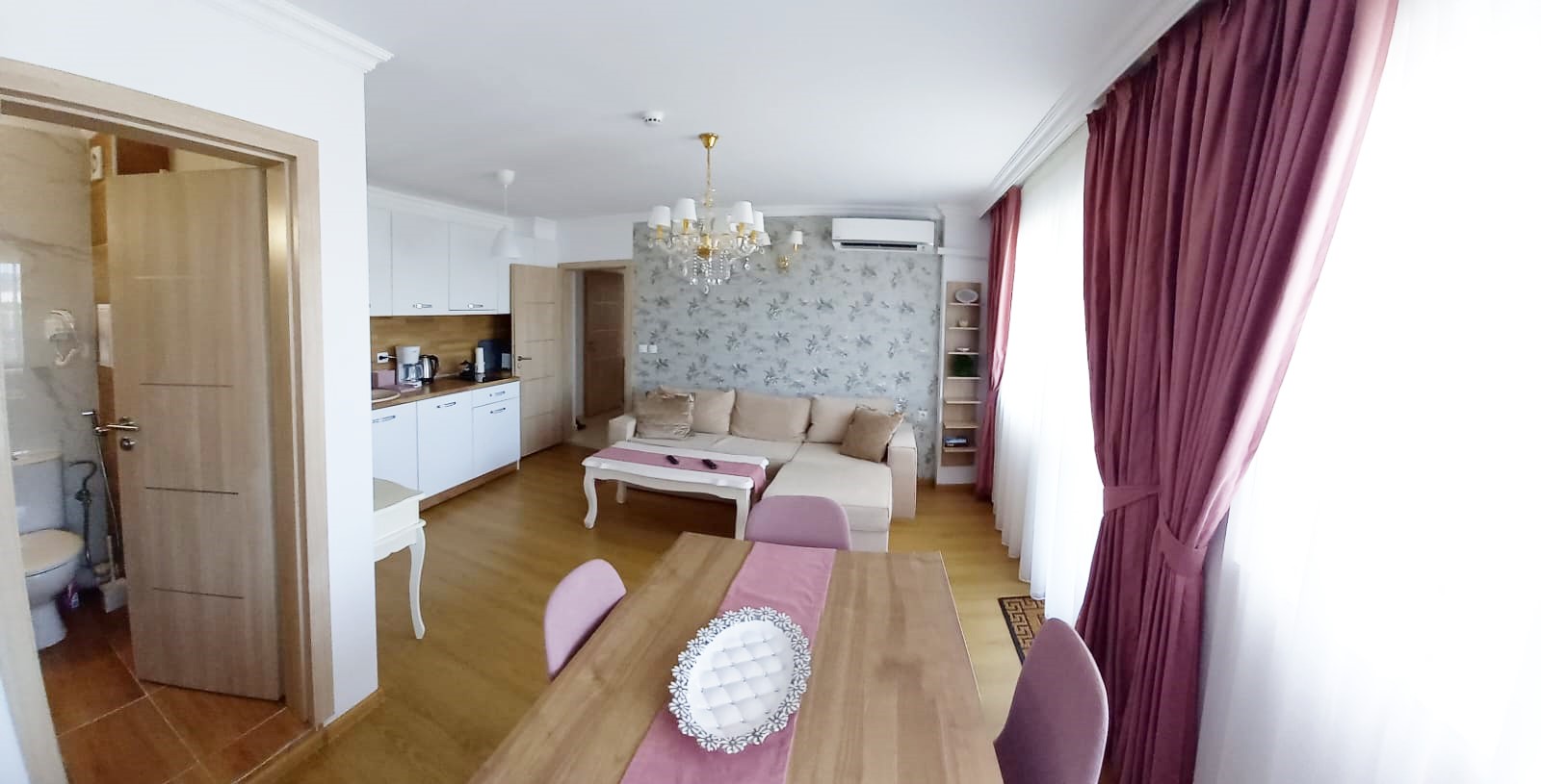 Трехкомнатная квартира в комплексе Sweet Home 6