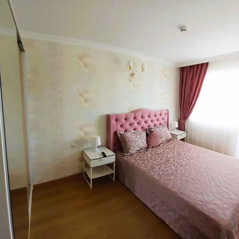 Трехкомнатная квартира в комплексе Sweet Home 6