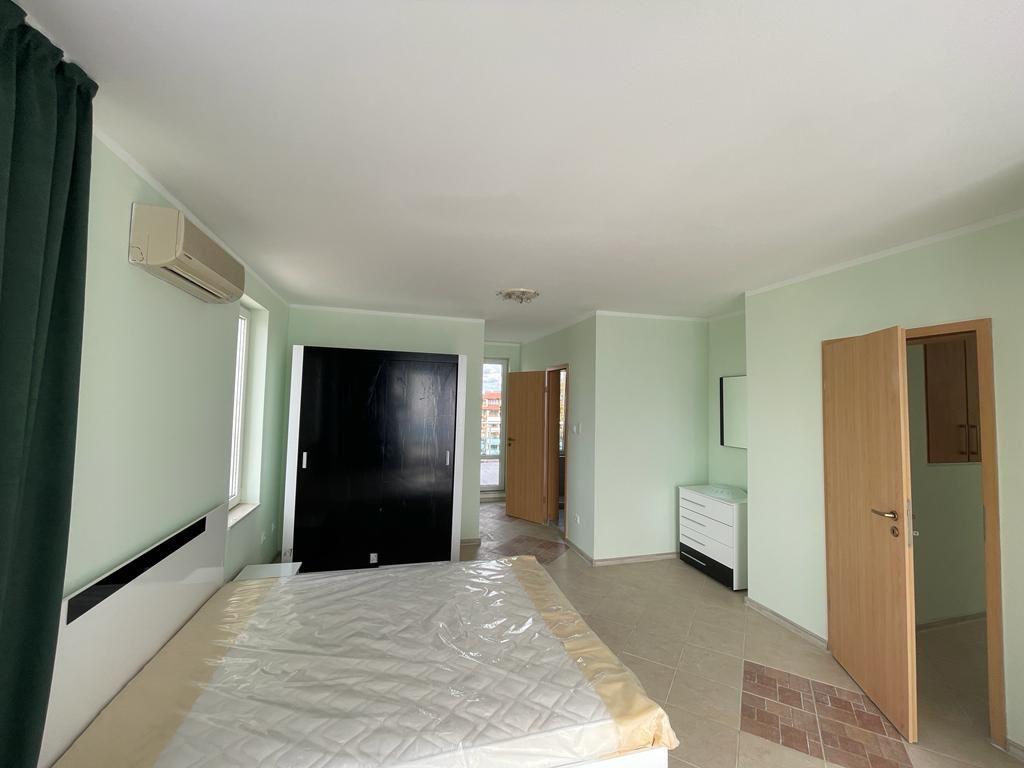 Трехкомнатная квартира в к-с Oasis PentHouse