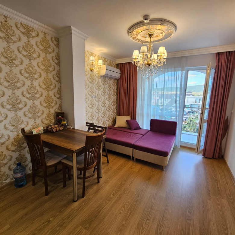 Двухкомнатная квартира в комплексе Sweet Home 7