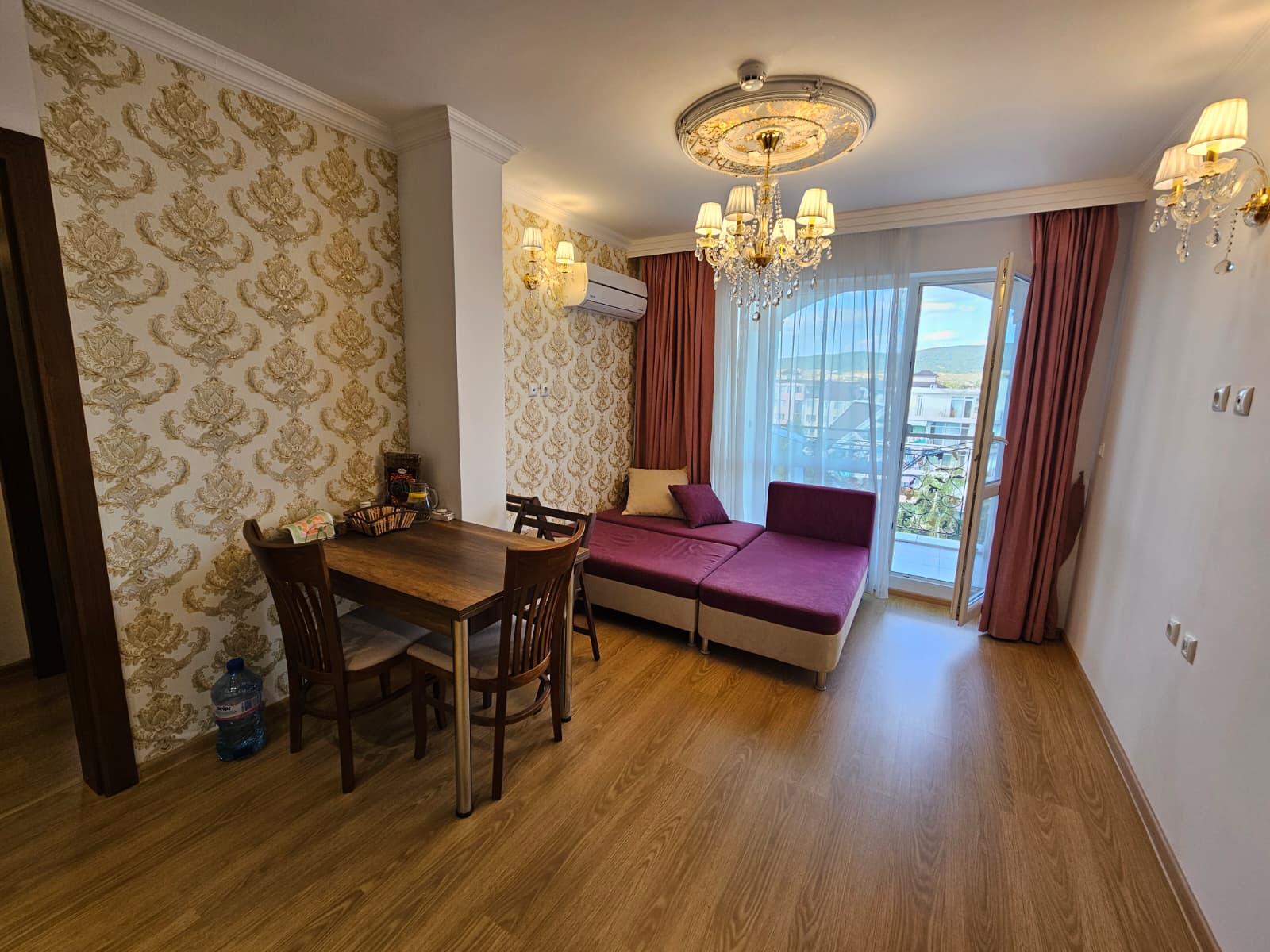 Двухкомнатная квартира в комплексе Sweet Home 7