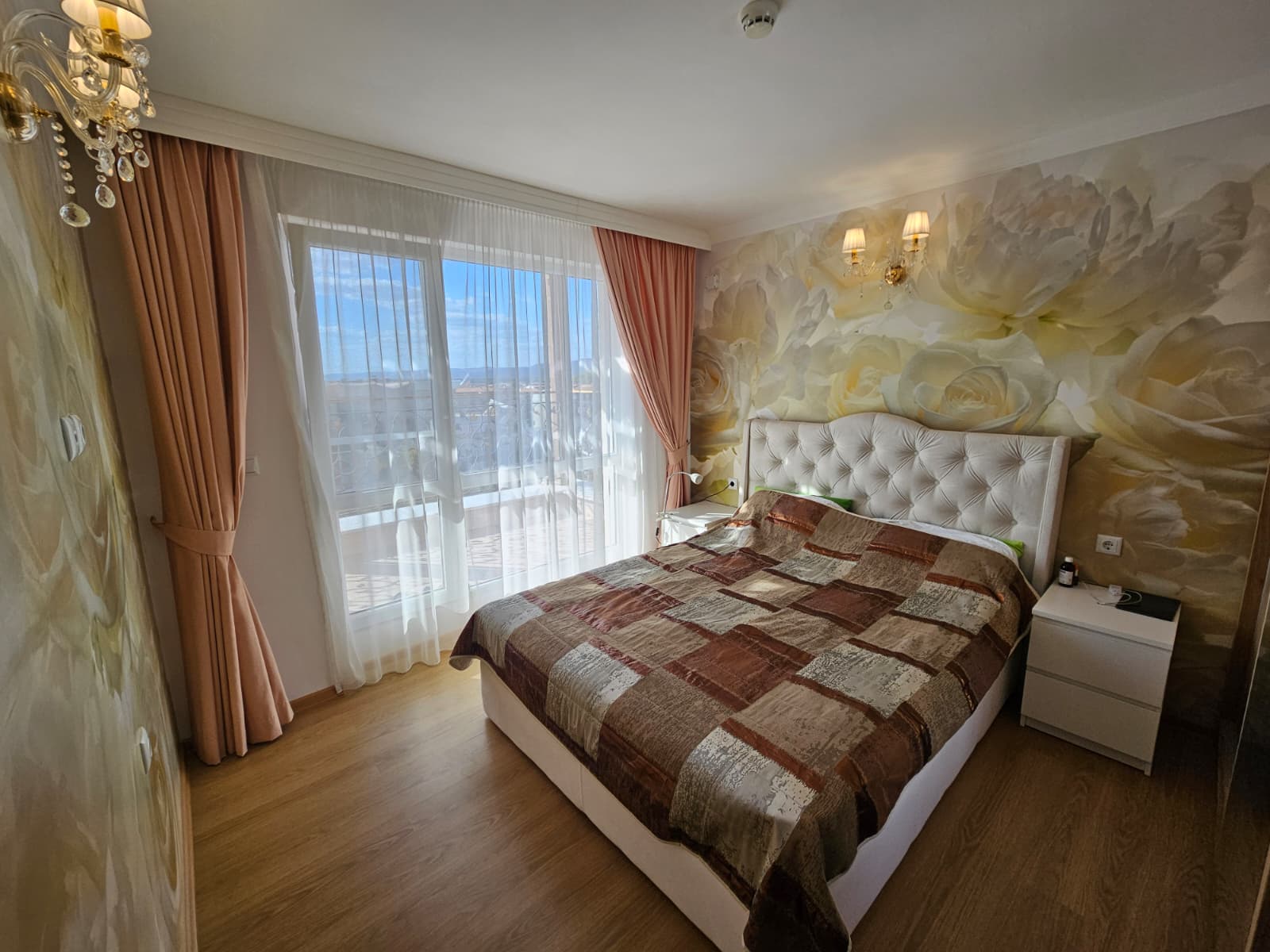 Двухкомнатная квартира в комплексе Sweet Home 7