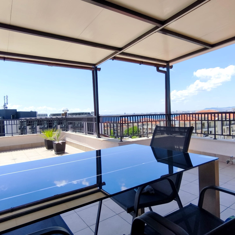 Трехкомнатная квартира в комплексе Villa Eva