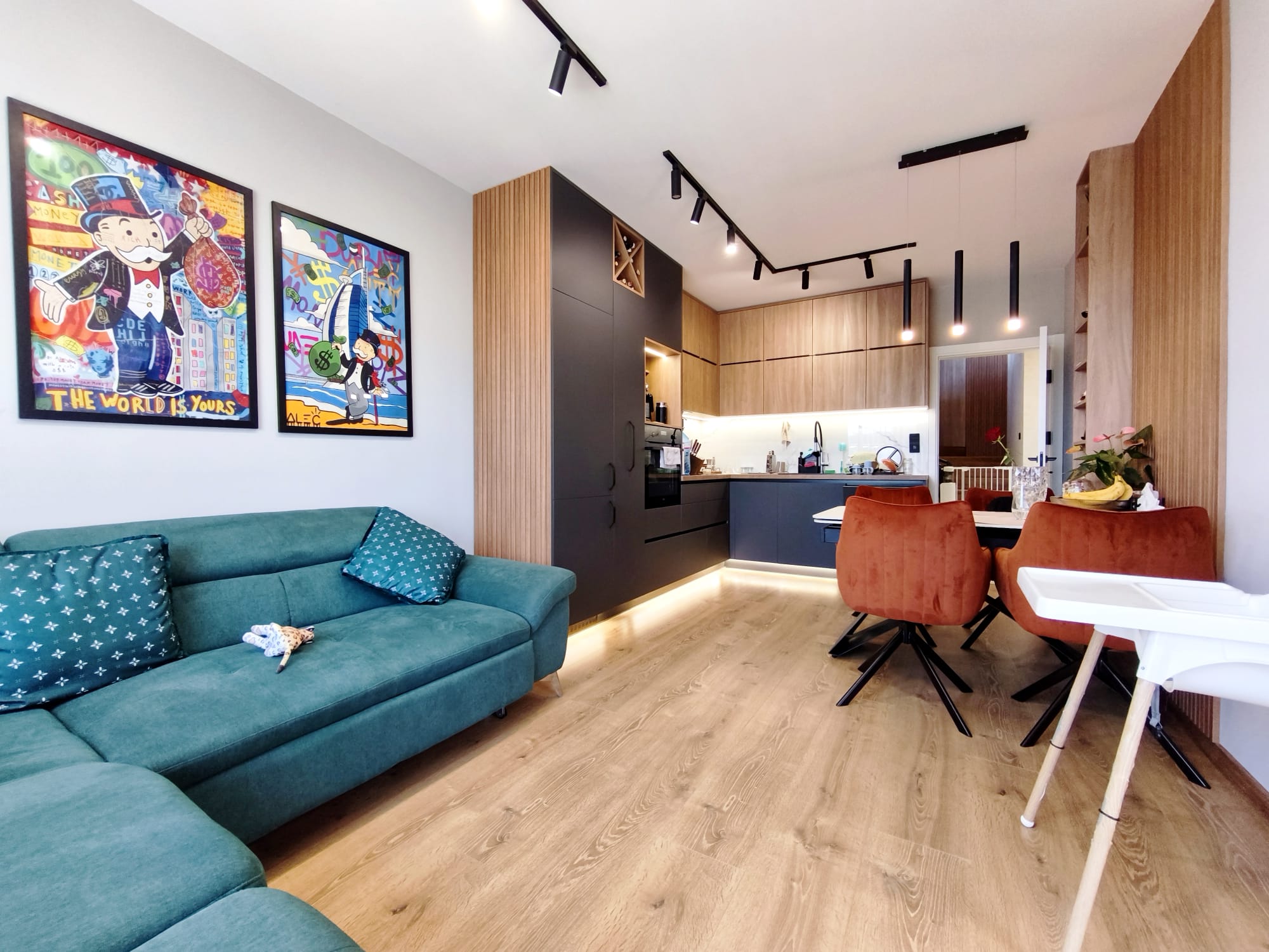 Трехкомнатная квартира в комплексе Villa Eva
