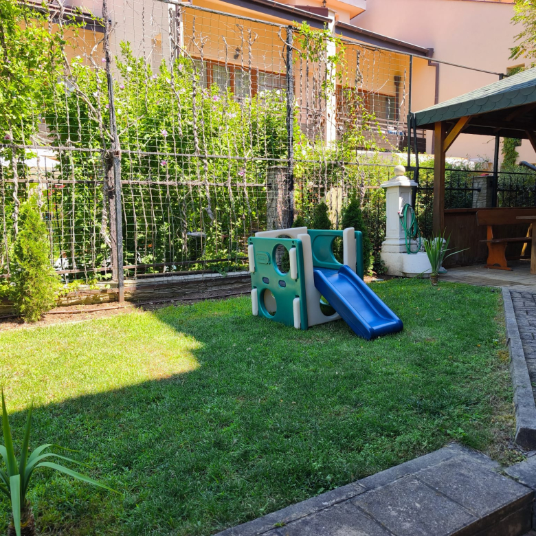 Трехкомнатная квартира в комплексе Villa Eva