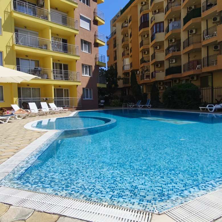 Студия в комплексе Livi Paradise